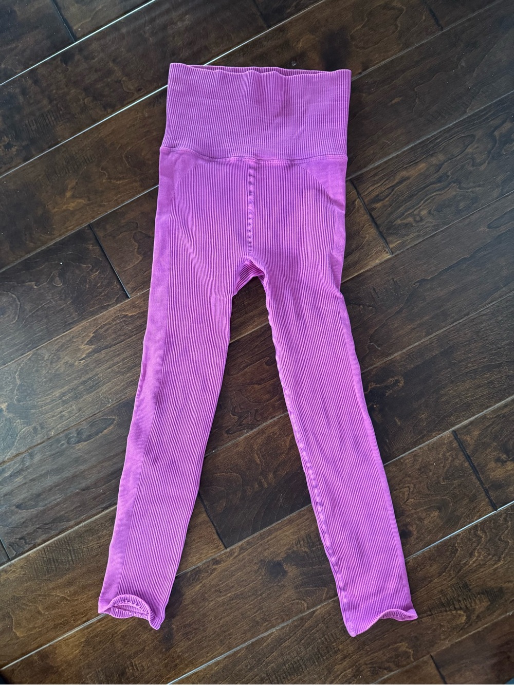Free People Ribbed High-Waist Leggings capri/ ankle length in Magenta
